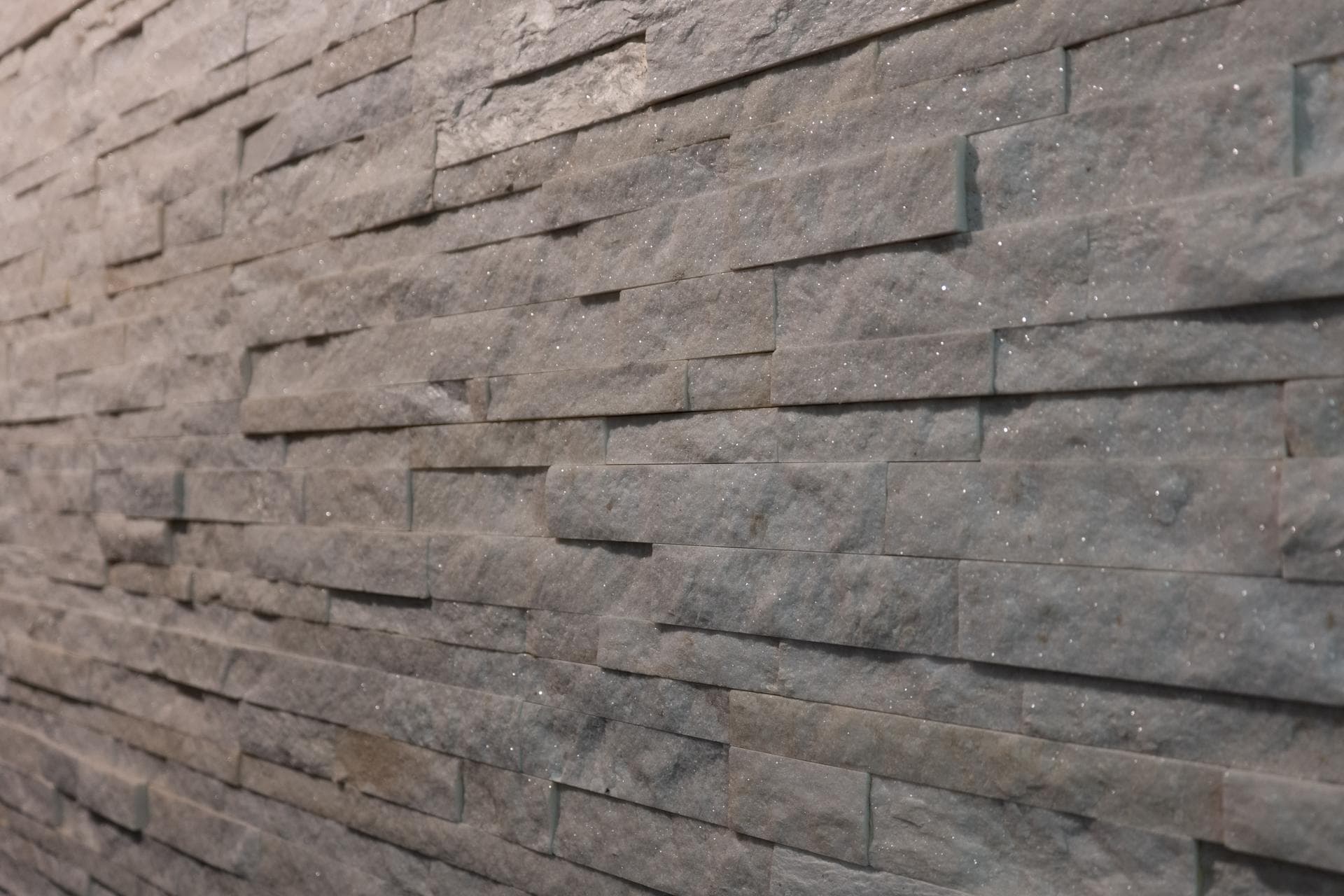 Parement mural en pierre naturelle gris — Decottegnie